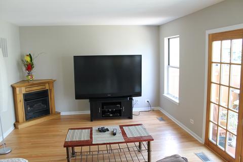 809 Trinity Ct, Carol Stream, IL 60188 photo 5