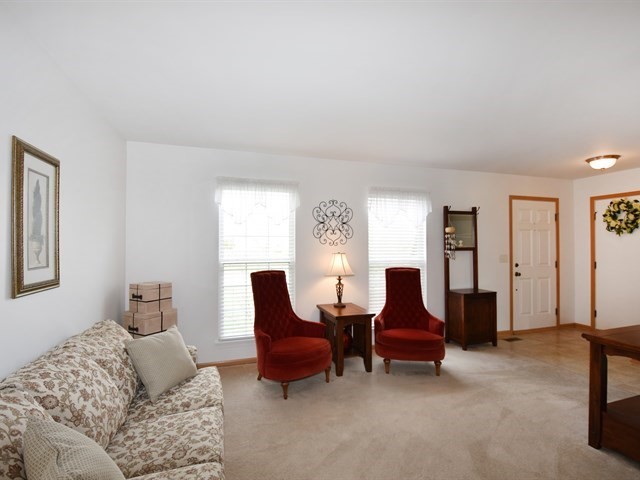 3506 Hoffman St, Plano, IL 60545 photo 4