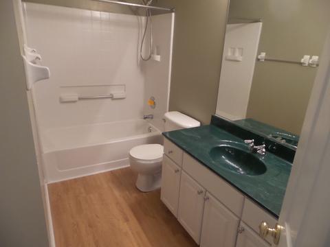 1400 Collins Dr, Cary, IL 60013 photo 17
