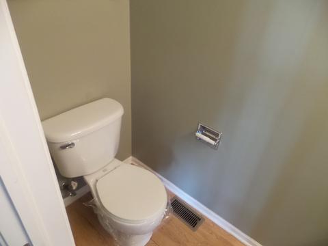 1400 Collins Dr, Cary, IL 60013 photo 10