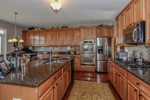 874 Forest Glen Ct, Bartlett, IL 60103 photo 13