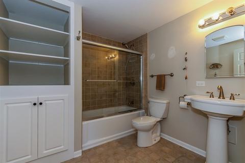 874 Forest Glen Ct, Bartlett, IL 60103 photo 36