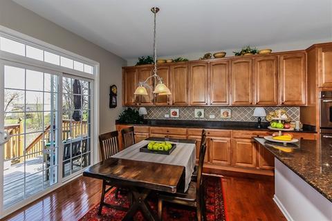 874 Forest Glen Ct, Bartlett, IL 60103 photo 14