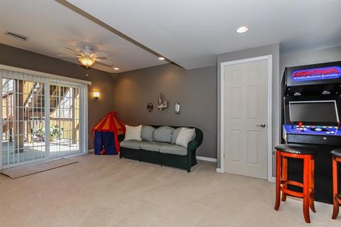 874 Forest Glen Ct, Bartlett, IL 60103 photo 31