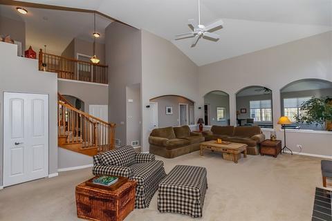 874 Forest Glen Ct, Bartlett, IL 60103 photo 17