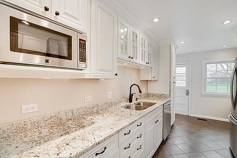 760 Ash Rd, Hoffman Estates, IL 60169 photo 14
