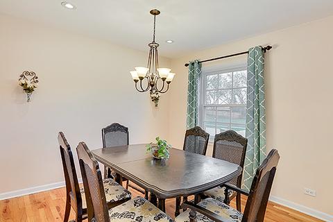 760 Ash Rd, Hoffman Estates, IL 60169 photo 8