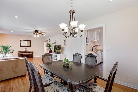 760 Ash Rd, Hoffman Estates, IL 60169 photo 9