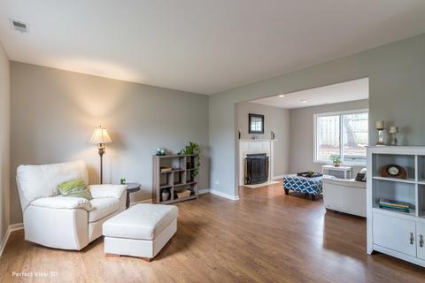 2458 Sunlight Ct, Aurora, IL 60502 photo 2