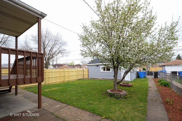 3901 W 66th Pl, Chicago, IL 60629 photo 19