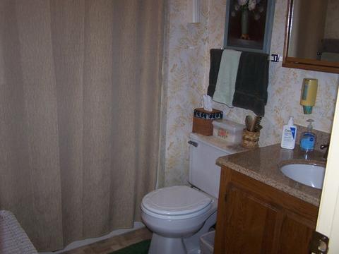 1505 Beach Rd, Mchenry, IL 60050 photo 12