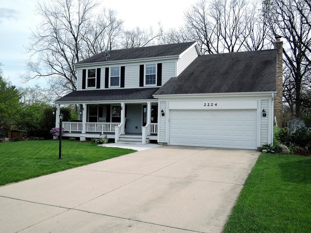2224 Blacksmith Dr, Wheaton, IL 60189 photo 2