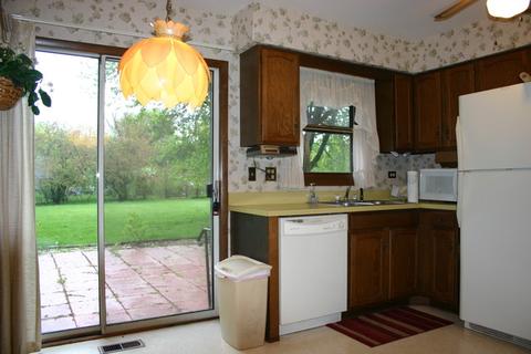 946 W Edward St, Wheeling, IL 60090 photo 9