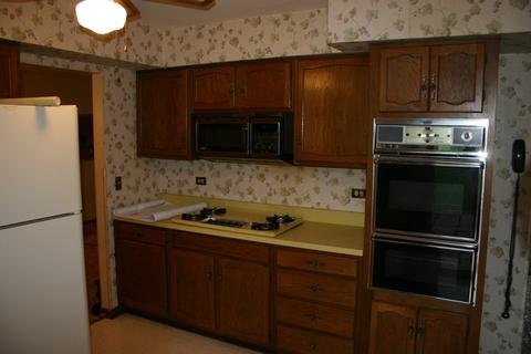 946 W Edward St, Wheeling, IL 60090 photo 10