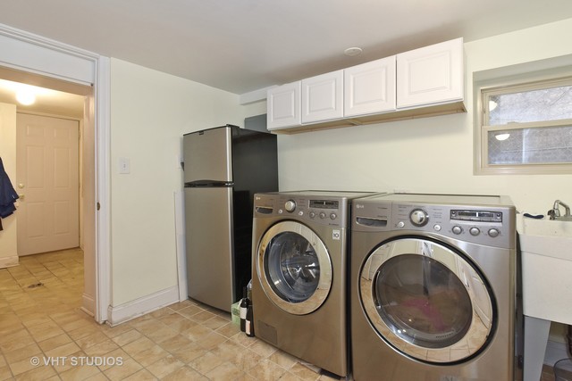 3938 N Ridgeway Ave, Chicago, IL 60618 photo 20