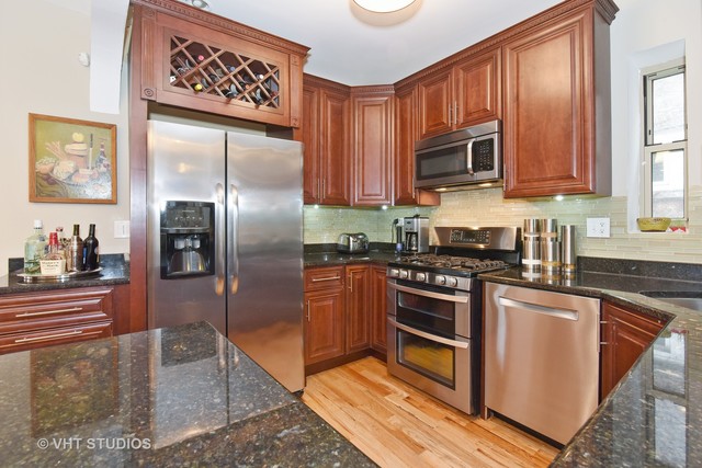3938 N Ridgeway Ave, Chicago, IL 60618 photo 5