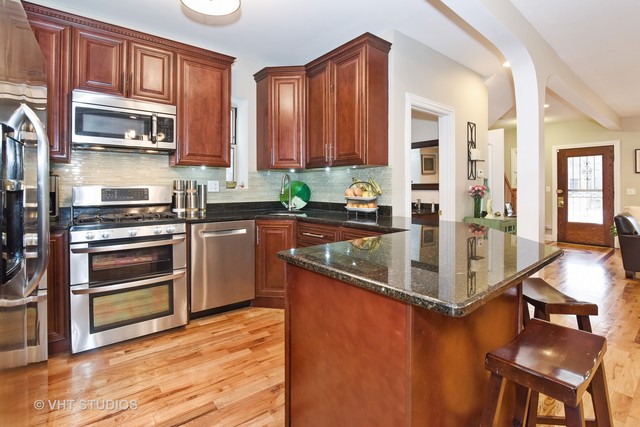 3938 N Ridgeway Ave, Chicago, IL 60618 photo 6