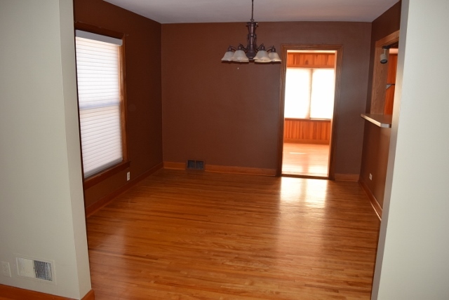 309 Harvey Ave, Des Plaines, IL 60016 photo 3
