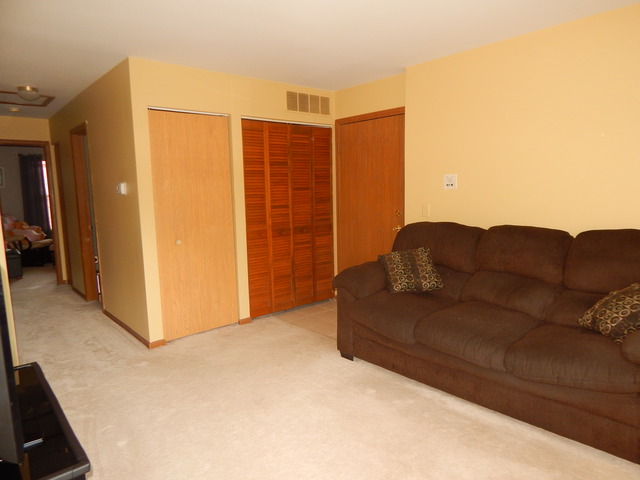 674 Greenfield Ct #B2, Bartlett, IL 60103 photo 5