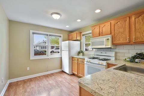 10945 First St, Mokena, IL 60448 photo 5