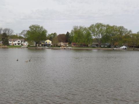 719 S Emerald Dr, Mchenry, IL 60051 photo 23
