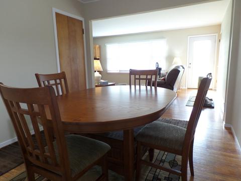 719 S Emerald Dr, Mchenry, IL 60051 photo 6