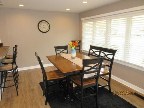 7825 W 82nd Pl, Bridgeview, IL 60455 photo 6