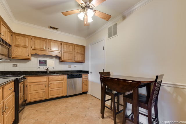 6147 Willowhill Rd #D, Willowbrook, IL 60527 photo 15
