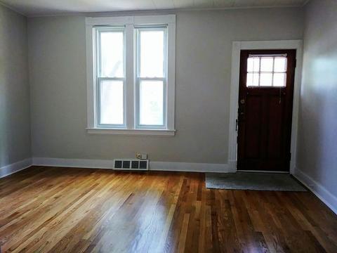 11362 S Champlain Ave, Chicago, IL 60628 photo 2