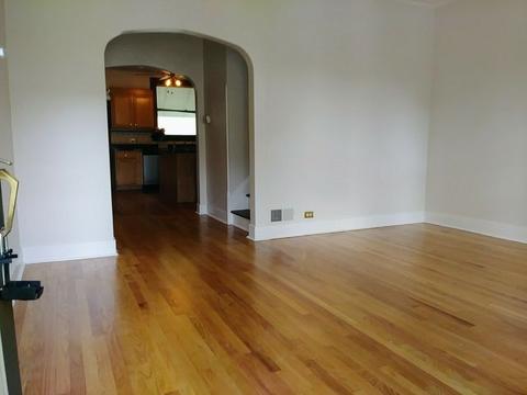 11362 S Champlain Ave, Chicago, IL 60628 photo 3