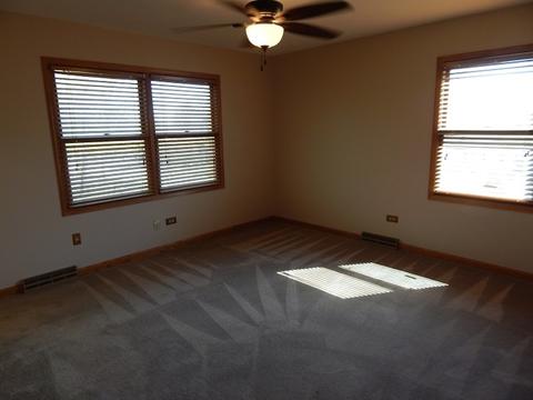 718 Maple St, Marengo, IL 60152 photo 9