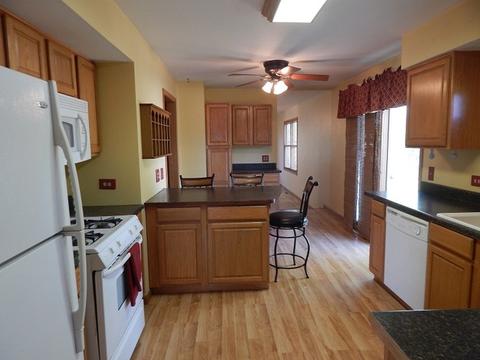 718 Maple St, Marengo, IL 60152 photo 6