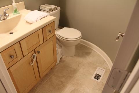 1353 Burns Dr, Elgin, IL 60120 photo 24