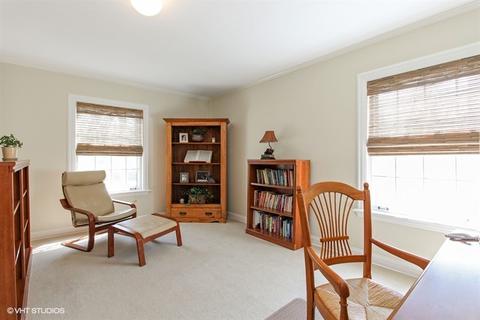 2500 Mc Daniel Ave, Evanston, IL 60201 photo 17