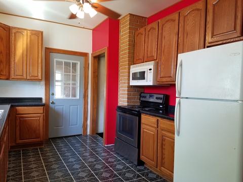 412 S 3rd St, Oregon, IL 61061 photo 5
