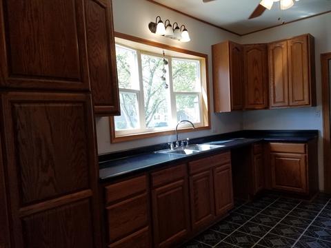 412 S 3rd St, Oregon, IL 61061 photo 6