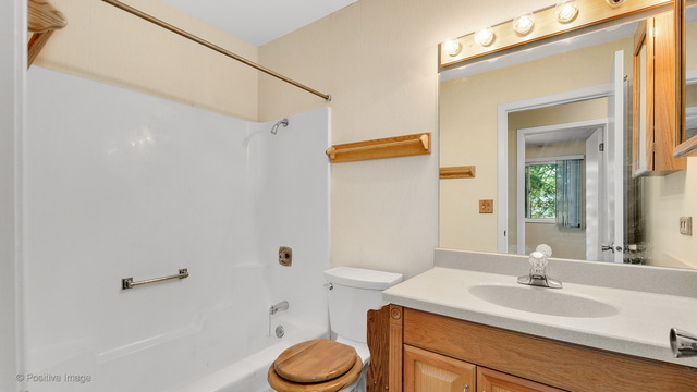 433 Quarry Dr, Bolingbrook, IL 60490 photo 12