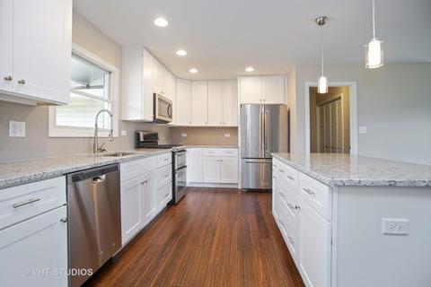 4125 Ohare Dr, Hoffman Estates, IL 60192 photo 4