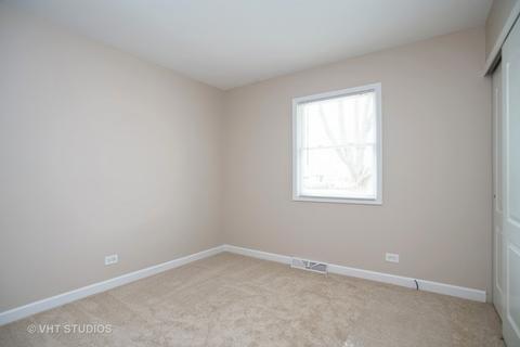 4125 Ohare Dr, Hoffman Estates, IL 60192 photo 11