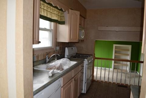 1955 Crescent Ln, Hoffman Estates, IL 60169 photo 4