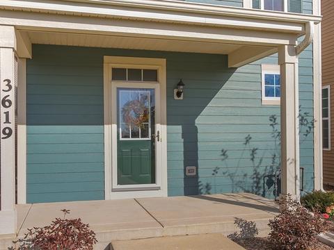 3619 Hyde Park Ct, Elgin, IL 60124 photo 2