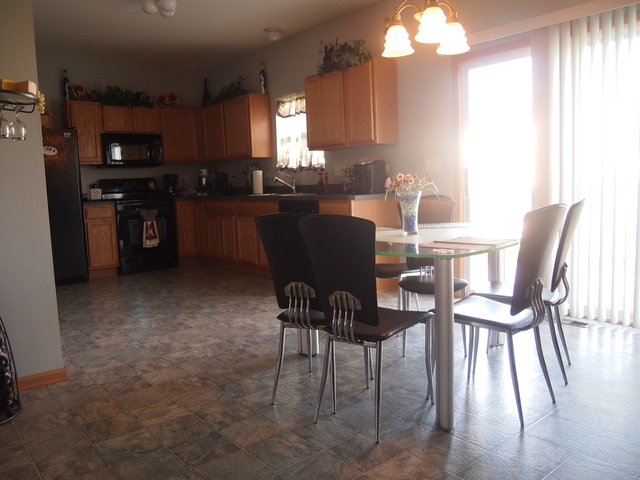 14411 Capital Dr, Plainfield, IL 60544 photo 4