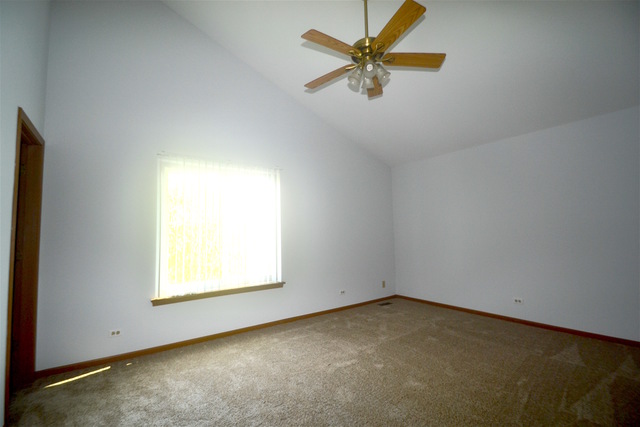 922 Paddock Dr, Carol Stream, IL 60188 photo 12