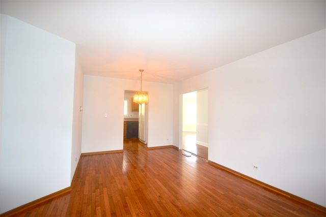 922 Paddock Dr, Carol Stream, IL 60188 photo 5