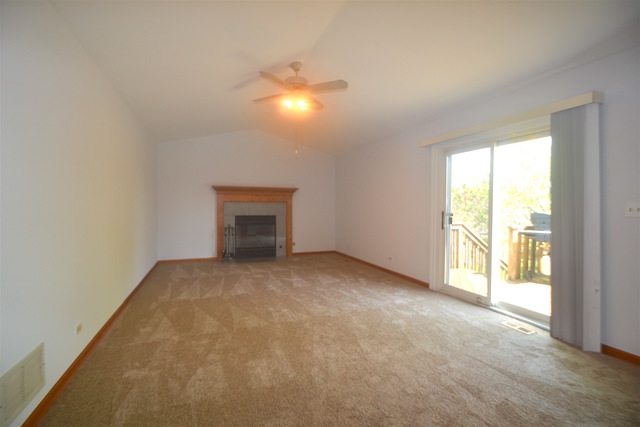 922 Paddock Dr, Carol Stream, IL 60188 photo 9