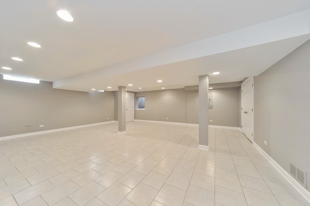 1466 Canter Ln, Bartlett, IL 60103 photo 21