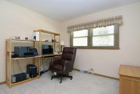 2001 W Estates Dr, Mount Prospect, IL 60056 photo 22
