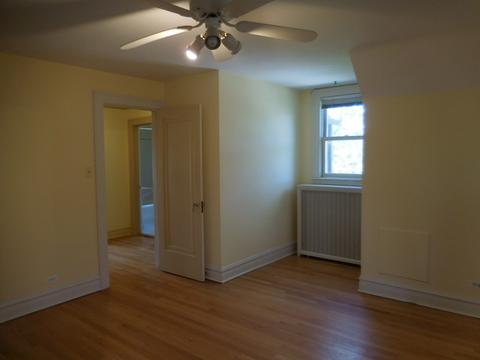 150 Ardmore Rd, Des Plaines, IL 60016 photo 11