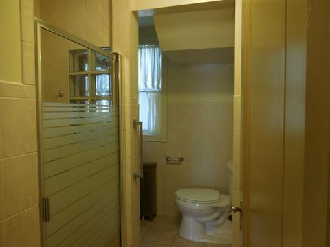 150 Ardmore Rd, Des Plaines, IL 60016 photo 9