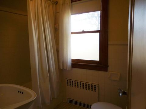 150 Ardmore Rd, Des Plaines, IL 60016 photo 14